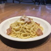 MASSA A CARBONARA (1 PESSOA)