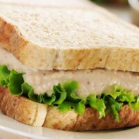 SANDUÍCHE DE ATUM